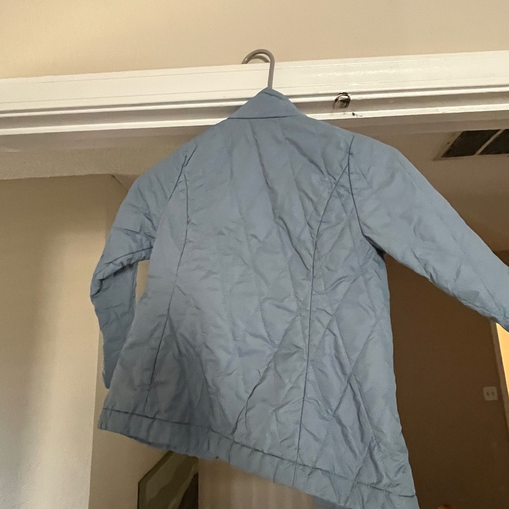Patagonia Light Blue Quilted Jacket with Floral Lining - Picture 2 of 4
